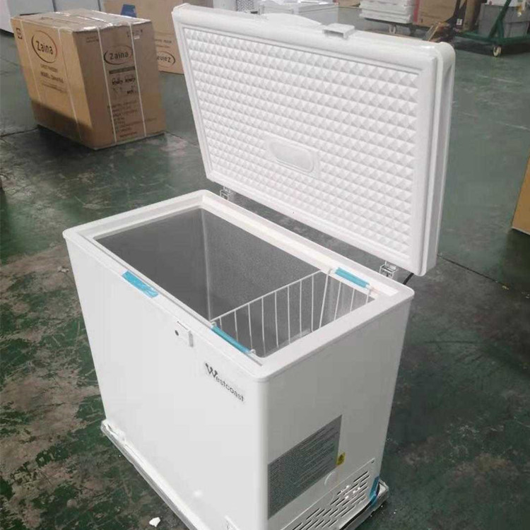Wholesale-Top-Open-7Cuft-Deep-Chest-Freezer-with-Lock-and-Light-LBCF198