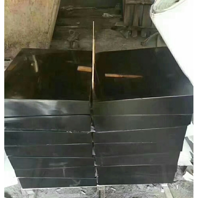 بلاط البازلت الأسود المصقول