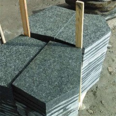 Granit hijau hutan